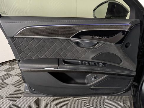Used 2023 Audi S8 image 23