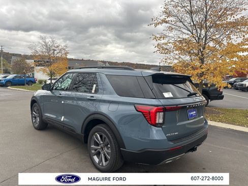 New 2026 Ford Explorer Active w/ Active Comfort Package image 7