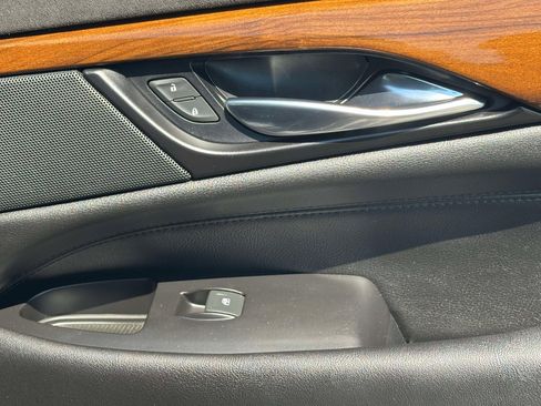 Used 2020 Cadillac Escalade ESV Premium Luxury AWD/4WD image 25