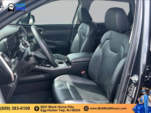 Used 2023 Kia Sorento S w/ Panoramic Sunroof Package FWD image 21
