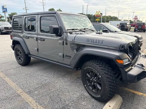 Used 2020 Jeep Wrangler Unlimited Sport AWD/4WD image 2