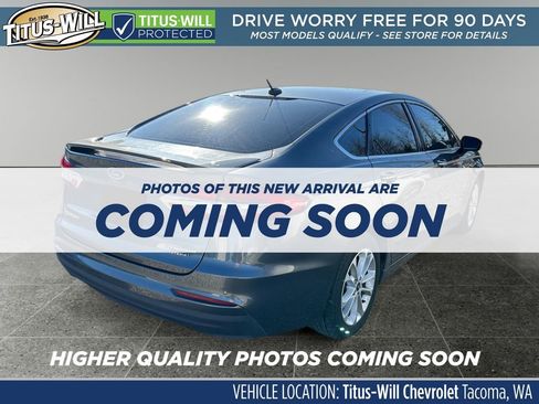 Used 2020 Ford Fusion Energi Titanium image 4
