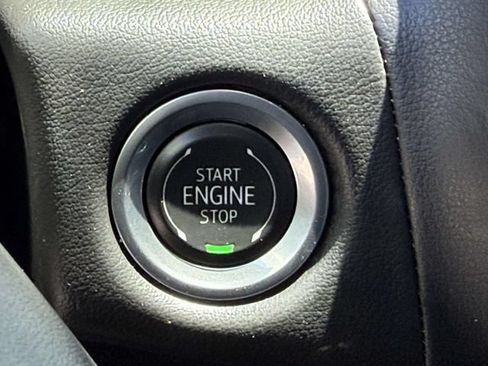 Certified 2024 GMC Yukon AT4 w/ Technology Package AWD/4WD image 24