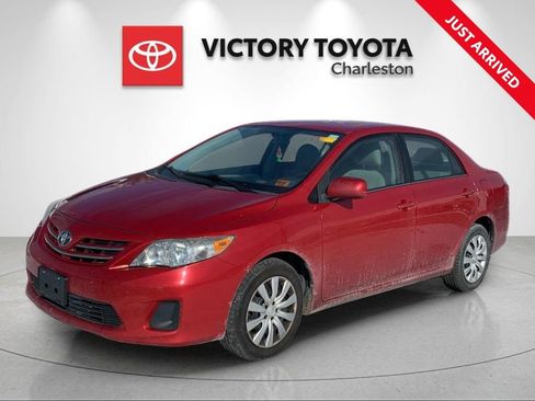 Used 2013 Toyota Corolla LE image 1