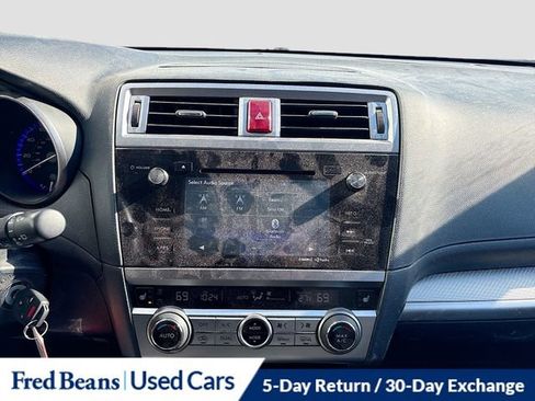 Used 2017 Subaru Outback 2.5i Premium image 14