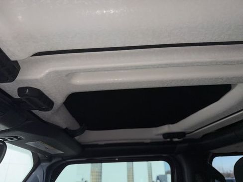 Used 2020 Jeep Wrangler Unlimited Sport S image 45