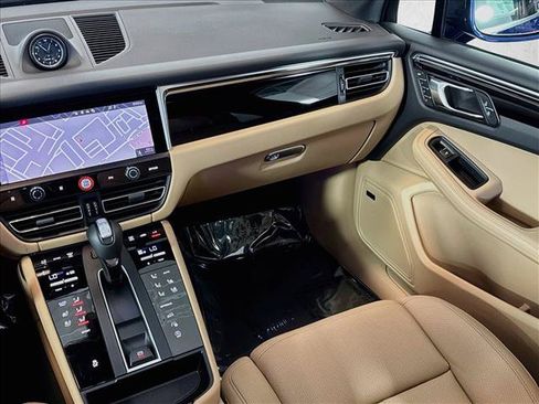 New 2026 Porsche Macan AWD/4WD image 21