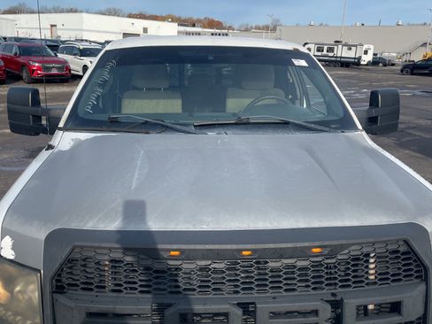 Used 2012 Ford F150 XLT w/ XLT Chrome Pkg image 32