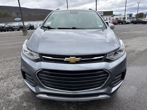 Used 2019 Chevrolet Trax LT w/ LT Convenience Package image 9