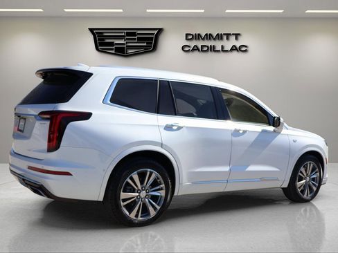 Used 2021 Cadillac XT6 Premium Luxury image 5