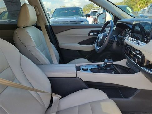 Used 2023 Nissan Rogue SL w/ SL Premium Package image 35