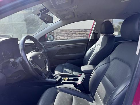 Used 2017 Hyundai Elantra Limited image 14
