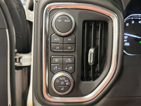Used 2020 GMC Sierra 1500 Elevation w/ Elevation Value Package AWD/4WD image 21