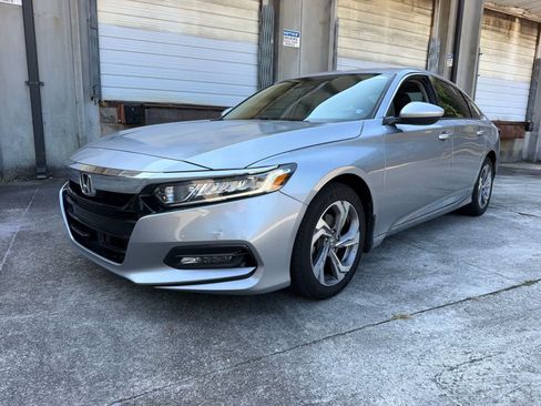 Used 2020 Honda Accord EX image 1