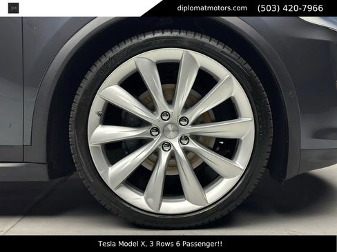 Used 2017 Tesla Model X 100D image 38