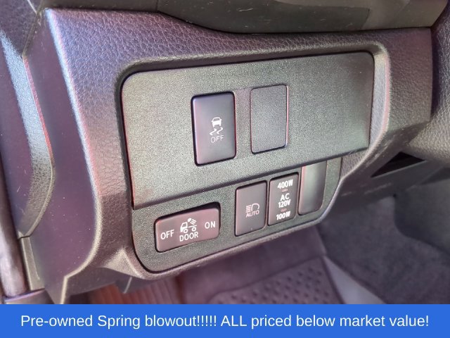 Used 2022 Toyota Tacoma TRD Off-Road w/ TRD Premium Off Road Package AWD/4WD image 27