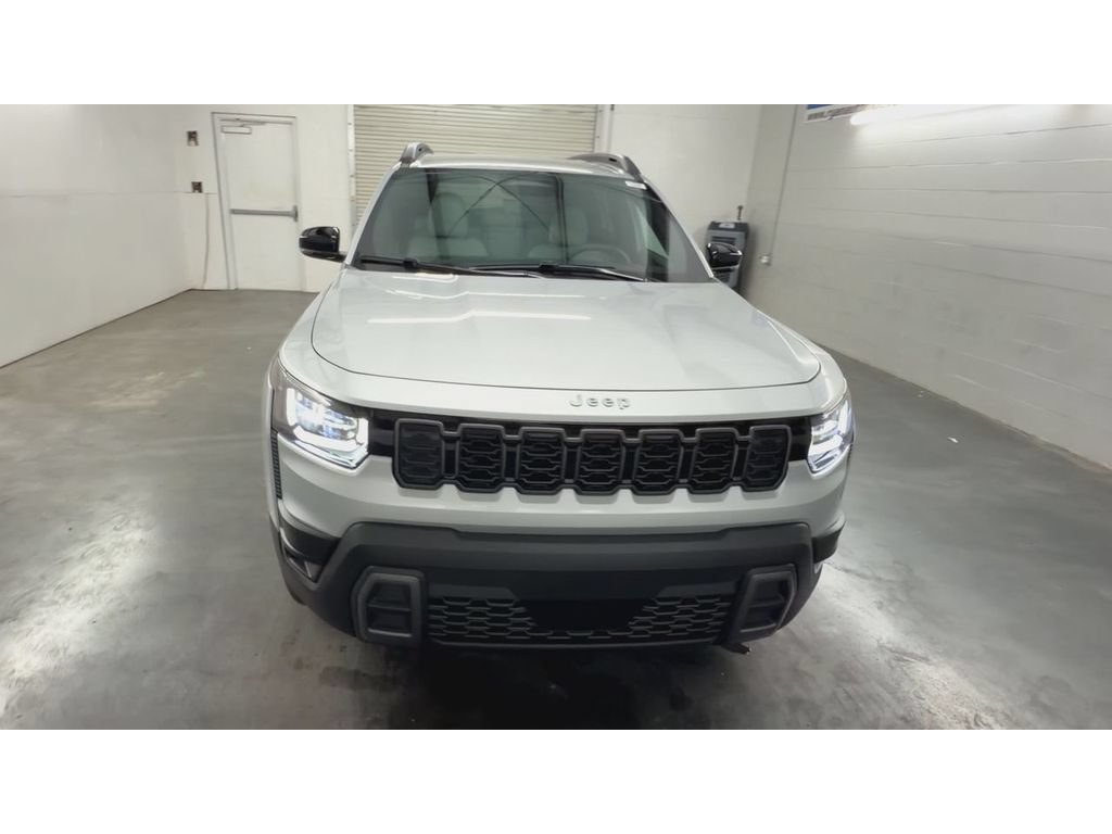 Used 2026 Jeep Cherokee Limited AWD/4WD image 3