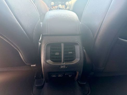 Used 2023 Jeep Cherokee Altitude Lux image 23