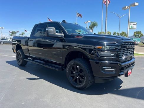 Used 2025 RAM 2500 Big Horn AWD/4WD image 10