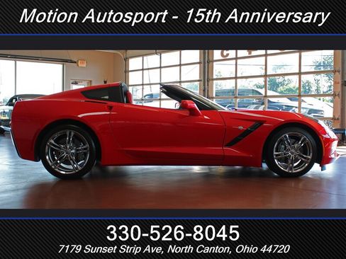 Used 2017 Chevrolet Corvette Stingray Coupe w/ 1LT RWD image 15