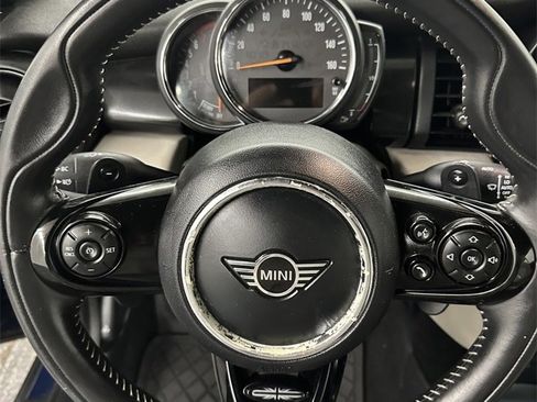 Used 2019 MINI Cooper S image 15