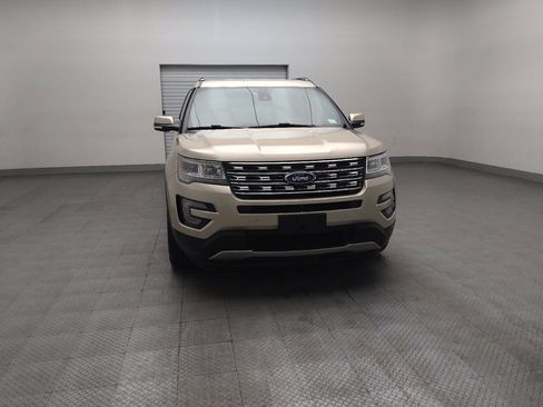 Used 2017 Ford Explorer Limited w/ Equipment Group 301A FWD image 14