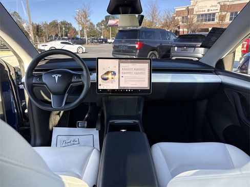Used 2023 Tesla Model Y Long Range image 23