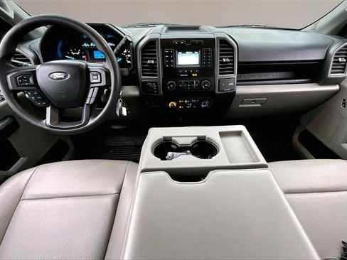 Used 2022 Ford F350 XL w/ Power Equipment Group image 7