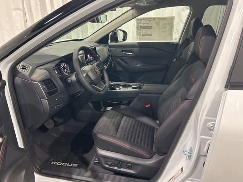 New 2026 Nissan Rogue SV w/ Rock Creek Premium Package AWD/4WD image 7