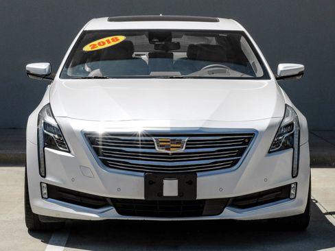 Used 2018 Cadillac CT6 Platinum AWD/4WD image 16
