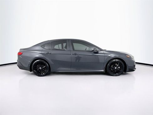 Used 2025 Toyota Camry SE FWD image 10