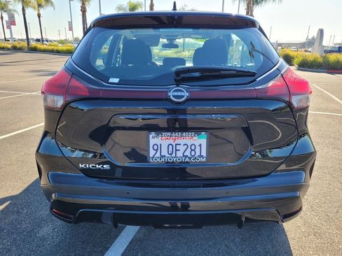 Used 2024 Nissan Kicks S FWD image 5