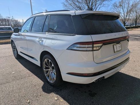 New 2026 Lincoln Aviator AWD w/ Jet Appearance Package image 9