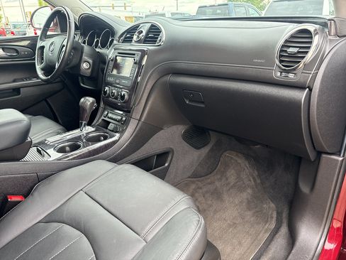 Used 2017 Buick Enclave Leather AWD/4WD image 37