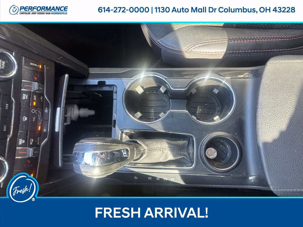 Used 2018 Ford Explorer XLT w/ Equipment Group 202A FWD image 24