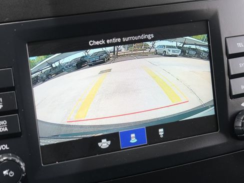 Used 2023 Mercedes-Benz Metris image 14