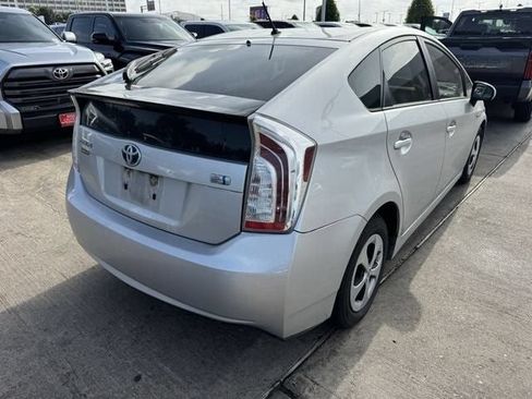 Used 2012 Toyota Prius Two FWD image 7