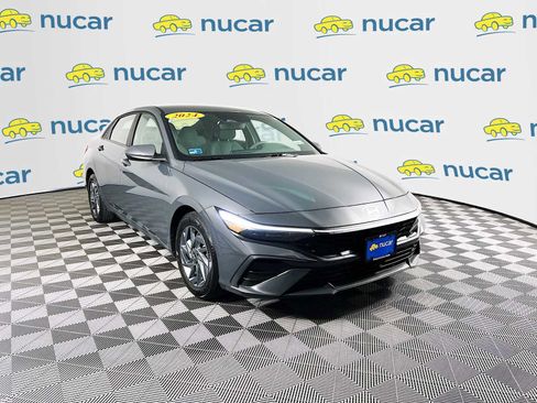 Certified 2024 Hyundai Elantra SEL image 1