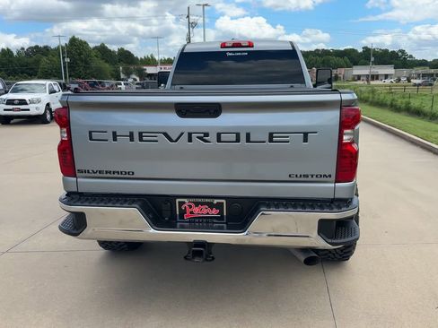 Used 2025 Chevrolet Silverado 2500 LT w/ Convenience Package AWD/4WD image 8