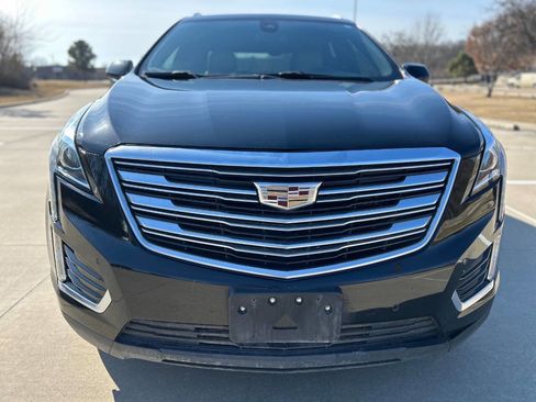 Used 2017 Cadillac XT5 Luxury w/ Driver Awareness Package image 3