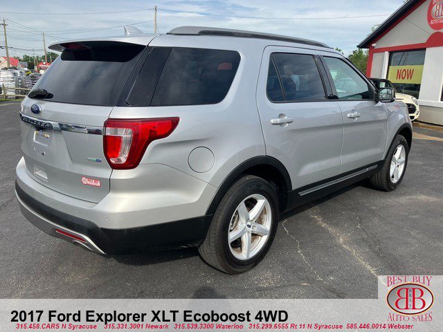 Used 2017 Ford Explorer XLT w/ Equipment Group 202A AWD/4WD image 7