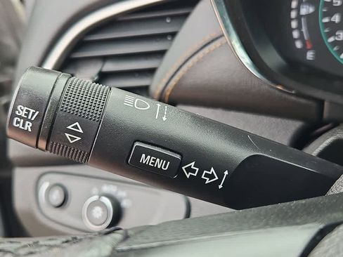 Used 2020 Chevrolet Trax LT w/ Redline Edition image 27