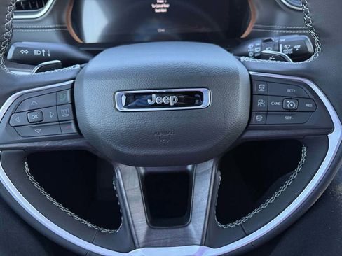 New 2025 Jeep Grand Cherokee L Limited image 25