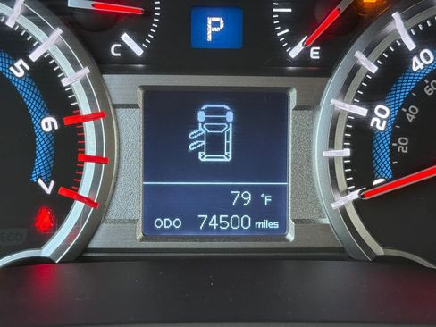 Used 2016 Toyota 4Runner SR5 Premium AWD/4WD image 30
