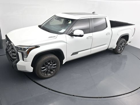 Used 2026 Toyota Tundra Platinum AWD/4WD image 12