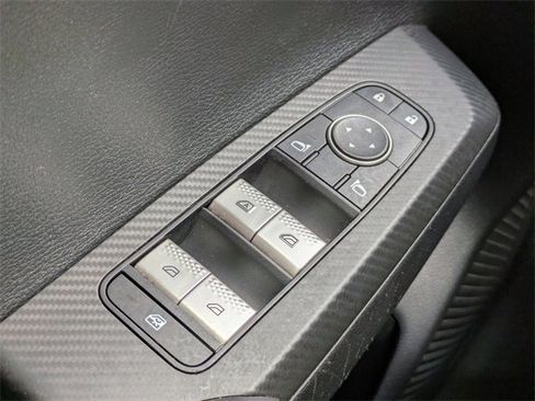 Used 2022 Mitsubishi Outlander SE image 27