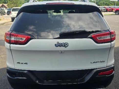 Used 2015 Jeep Cherokee Limited AWD/4WD image 7