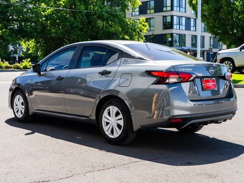 Used 2025 Nissan Versa S w/ Trunk Package FWD image 4