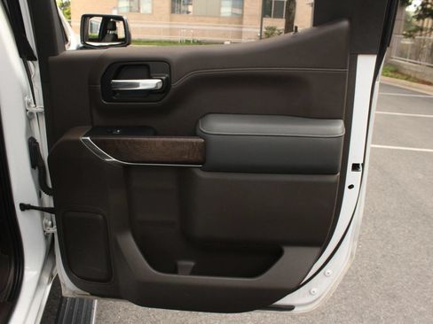 Used 2020 GMC Sierra 1500 Denali w/ Denali Ultimate Package AWD/4WD image 23