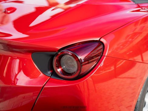 Used 2019 Ferrari Portofino image 74